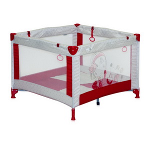 Новинка! Квадратные манежи Play 2016